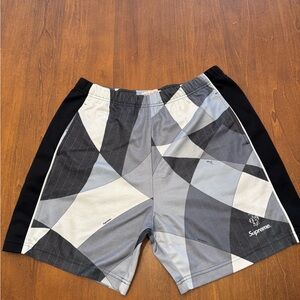 Supreme Emilio Pucci Black and Gray Patterned Shorts